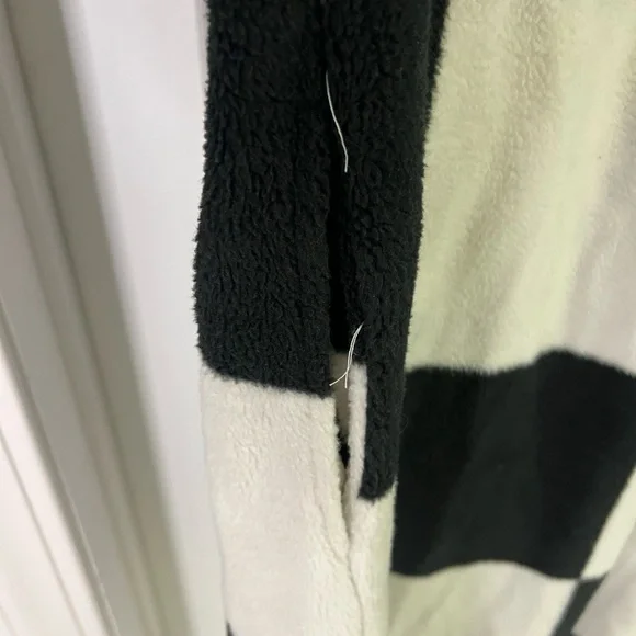 Black and White Geometric Trench Coat with Hood - Picture 2 of 4